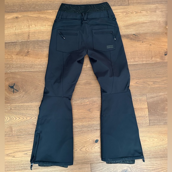 Roxy Rising High Snow pants - Picture 2 of 8